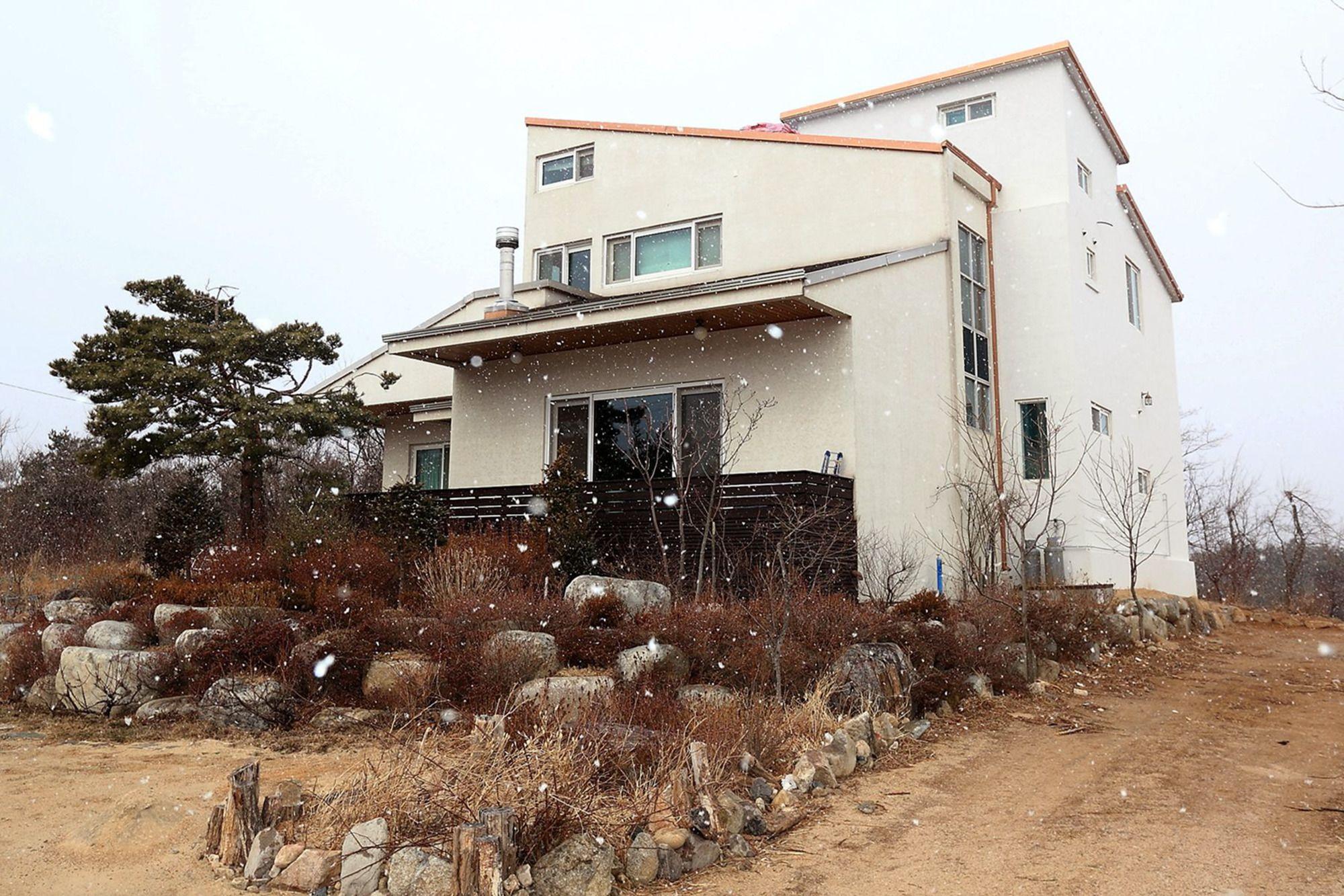Guesthouse Gilson Sokcho Exteriör bild