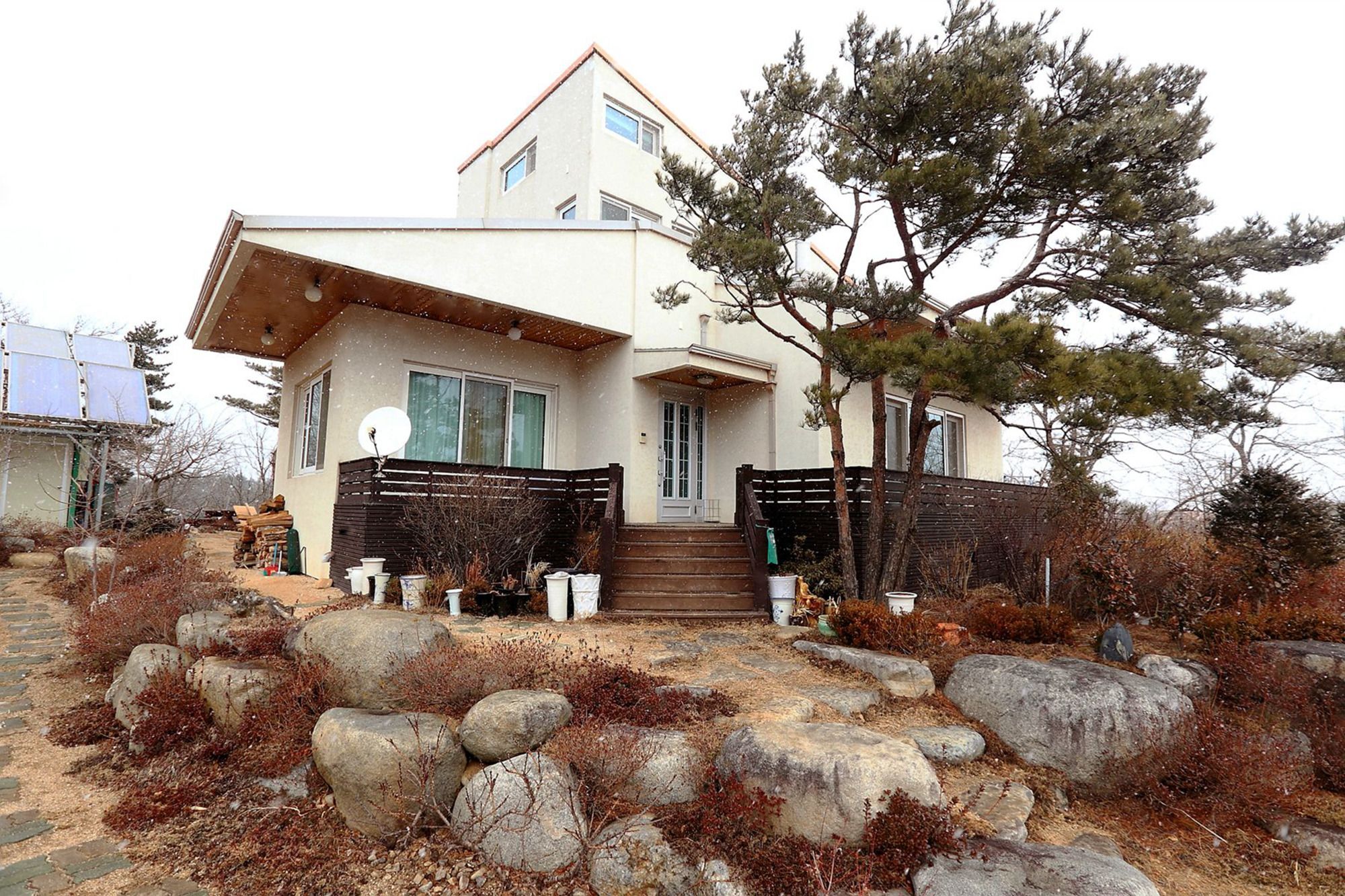 Guesthouse Gilson Sokcho Exteriör bild